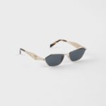 Irregular frame sunglasses gold